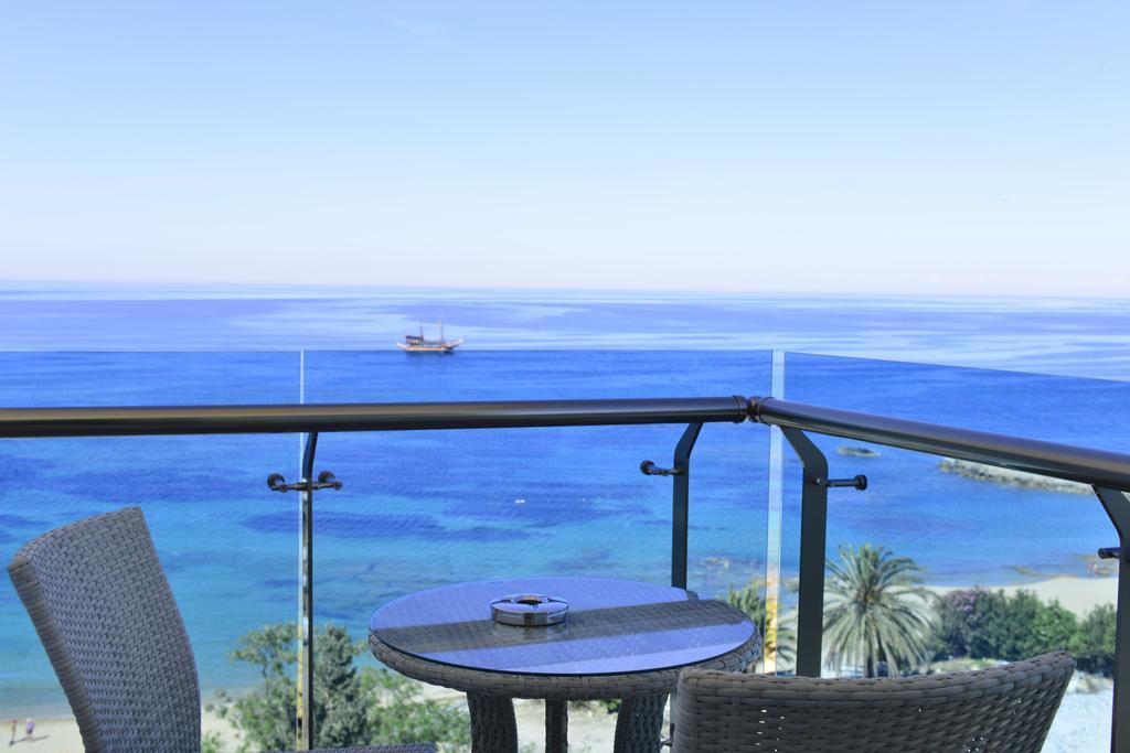 אבסלאר Azura Deluxe Resort & Spa מראה חיצוני תמונה